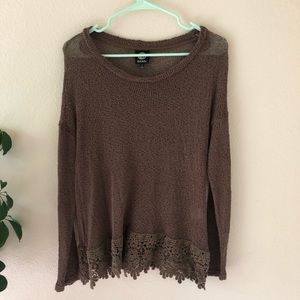Bobeau Brown fishnet sweater with lace detail